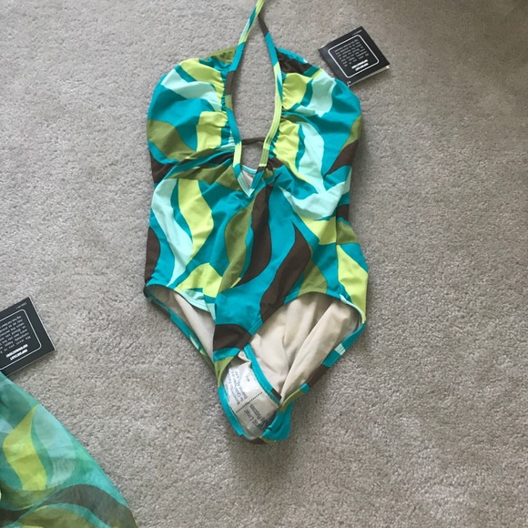 NWT Aqua multi-colored swimsuit with mesh pants. - Picture 4 of 4